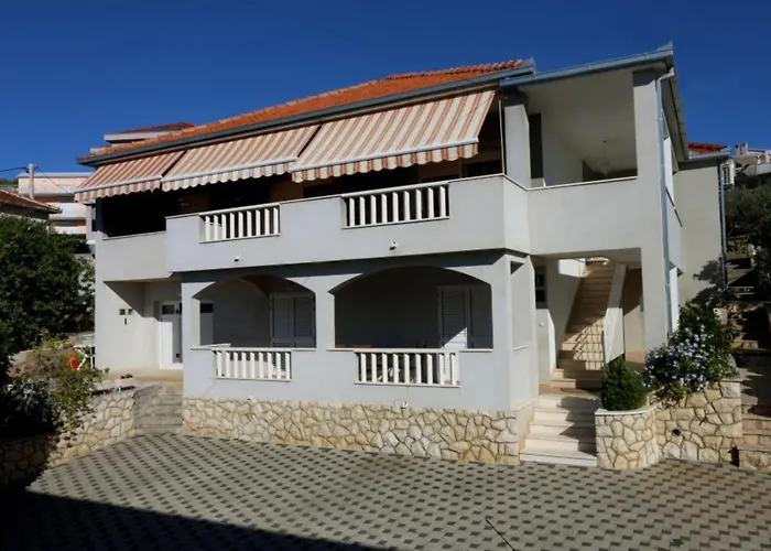 One-bedroom With Terrace And Sea View A1 Appartement Trogir