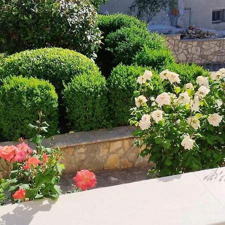 One-bedroom With Terrace And Sea View A1 * Трогир