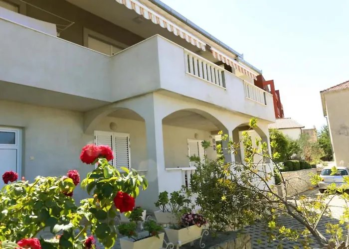 One-bedroom With Terrace And Sea View A1 Apartament *