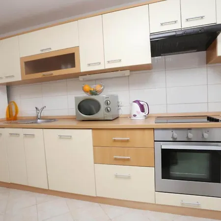 One-bedroom With Terrace And Sea View A1 *