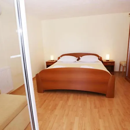 アパート One-bedroom With Terrace And Sea View A1